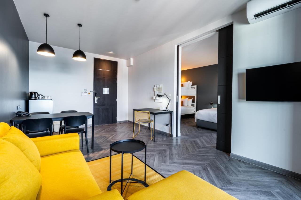 Blu Monkey Hub And Town โรงแรม 4*